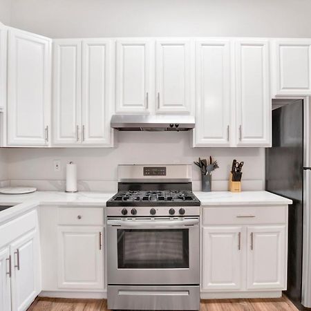 Stars On State In The Heart Of Downtown Historic District Apartment Мобил Екстериор снимка